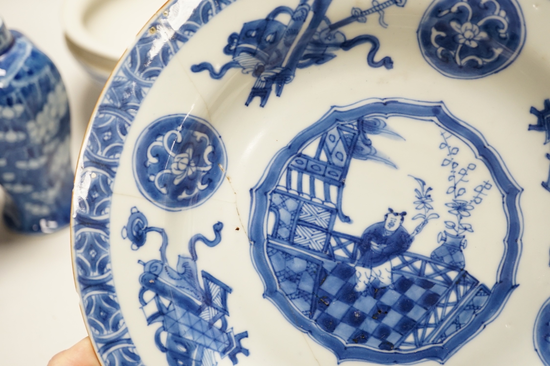 A collection of Chinese blue and white ceramics